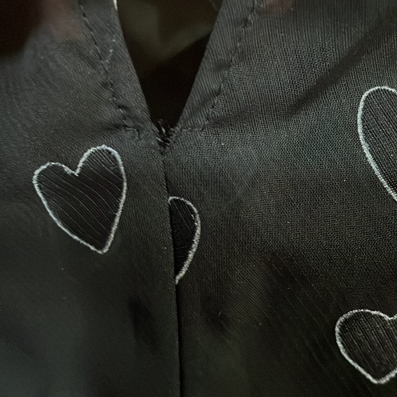 Gothic style black heart dress with white color - Picture 8 of 13